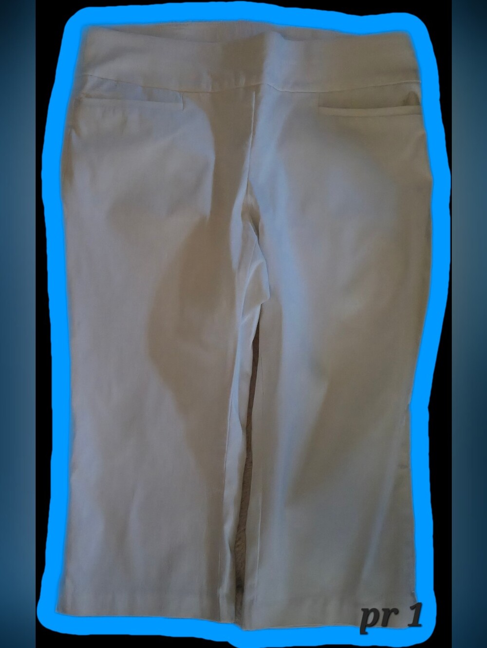 Women's Stretch Pull-On White Shorts Knee Length